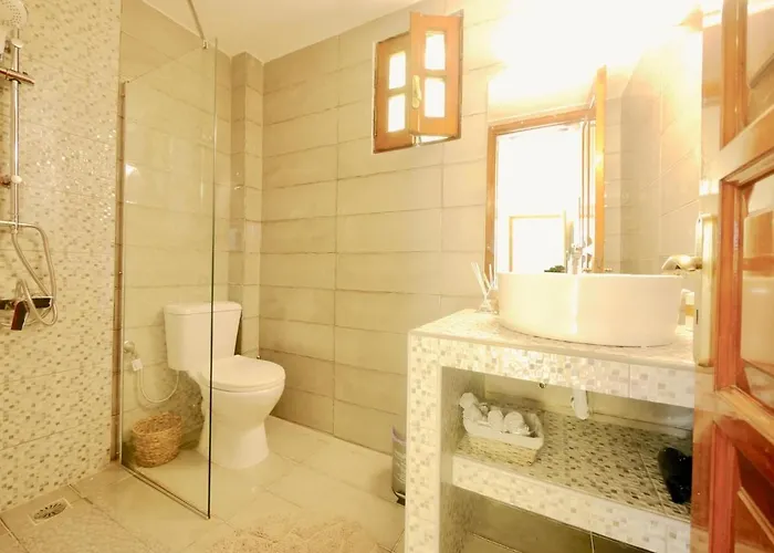 Renas Sweet Near By Dadovillas וילה