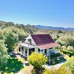 Renas Sweet Near By Dadovillas *